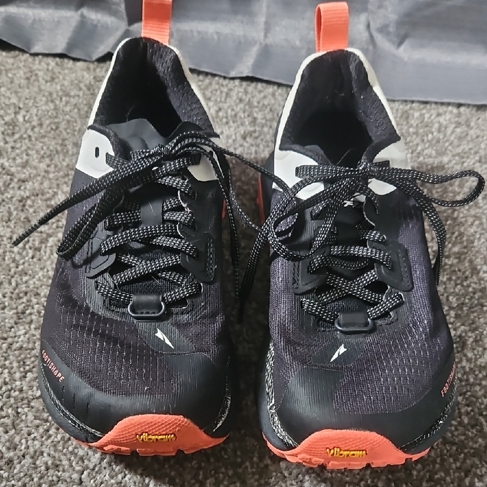 Altra Olympus 4 womens 5.5